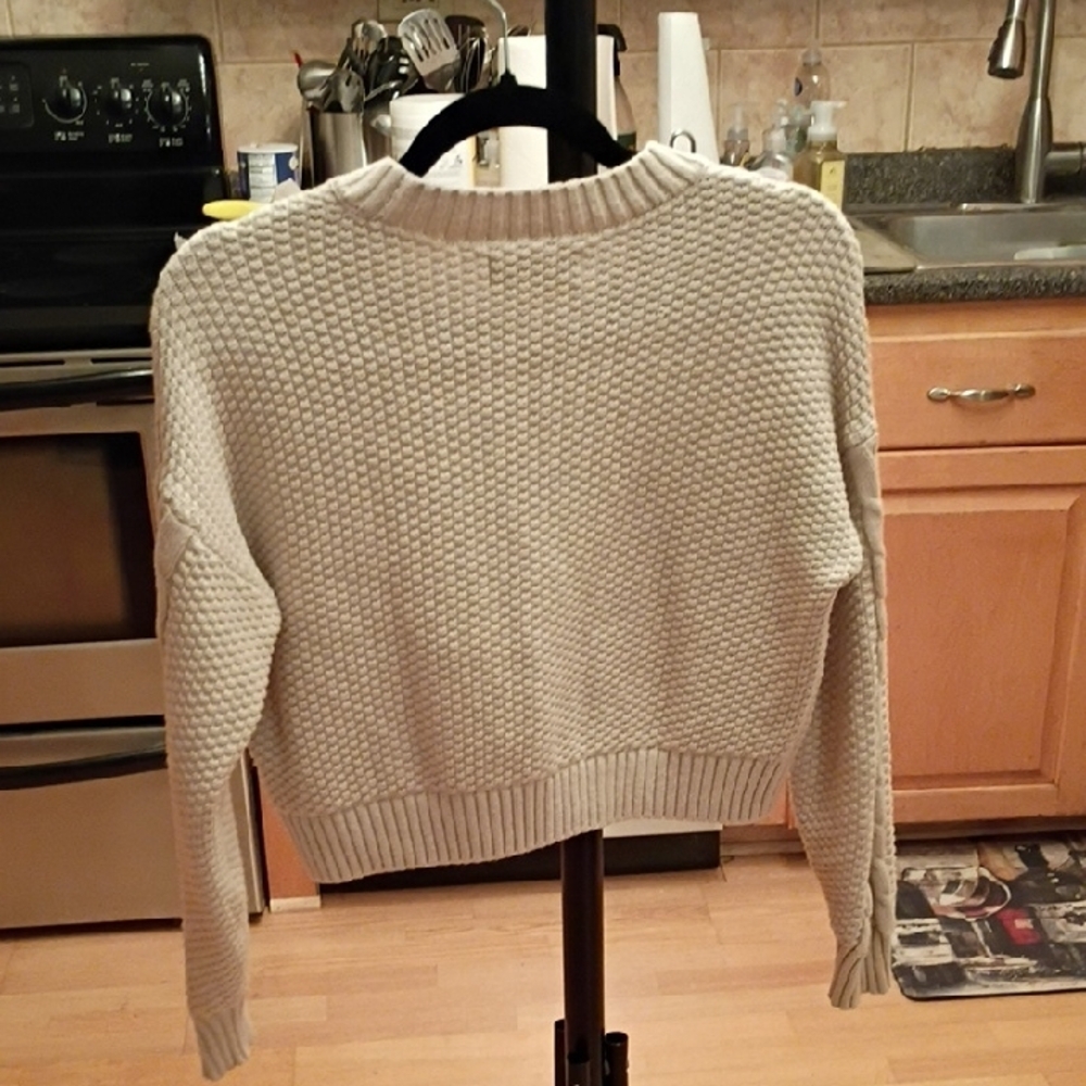 Hollister Light Beige Cable Knit Sweater - Picture 5 of 8